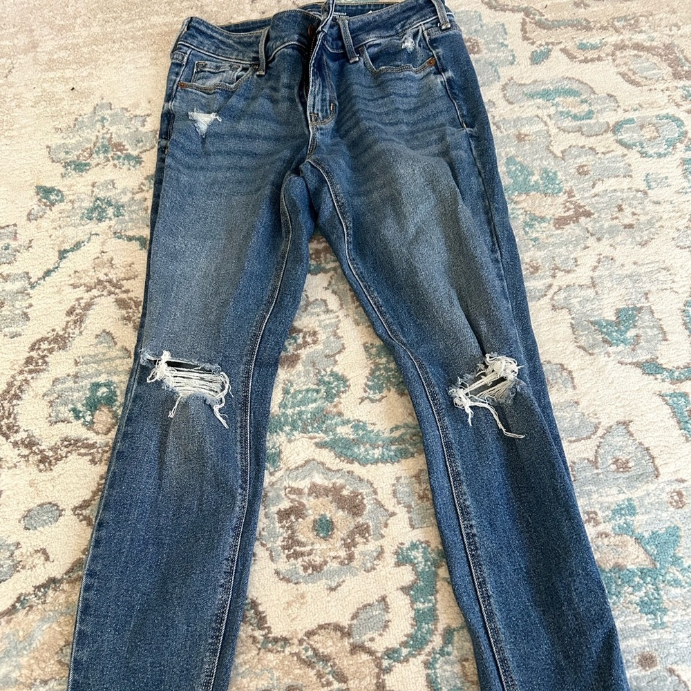 Women’s old navy rockstar low rise jeans size 6